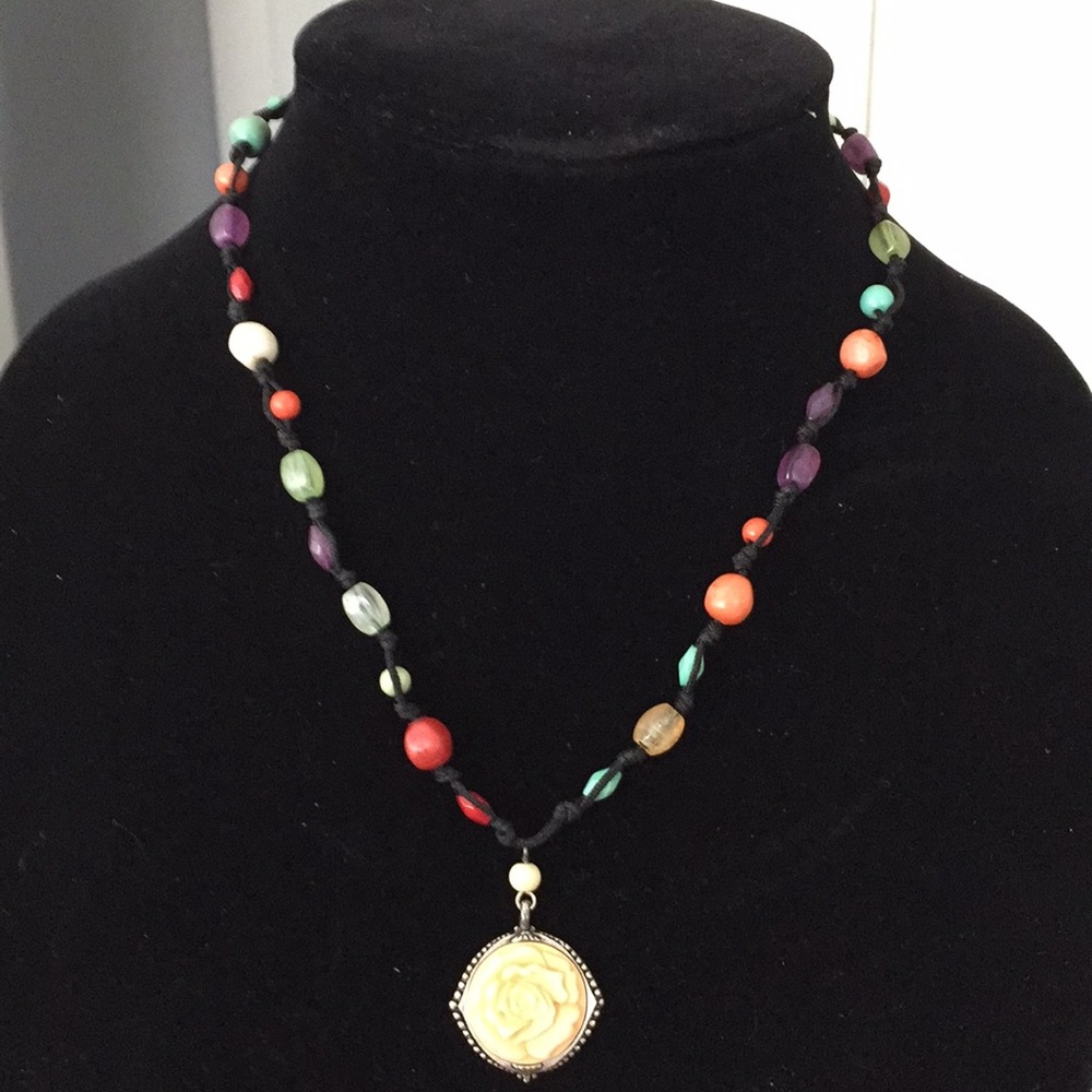 Chico’s adjustable necklace